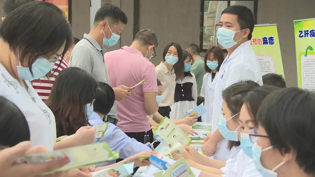 新冠自费最新，旅行冒险中的内心平静探寻