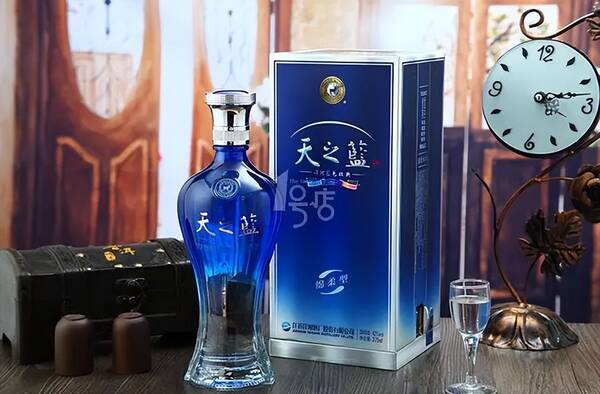 天之蓝新品速递，小巷深处的隐藏宝藏，探索独特环境小店的惊喜之旅