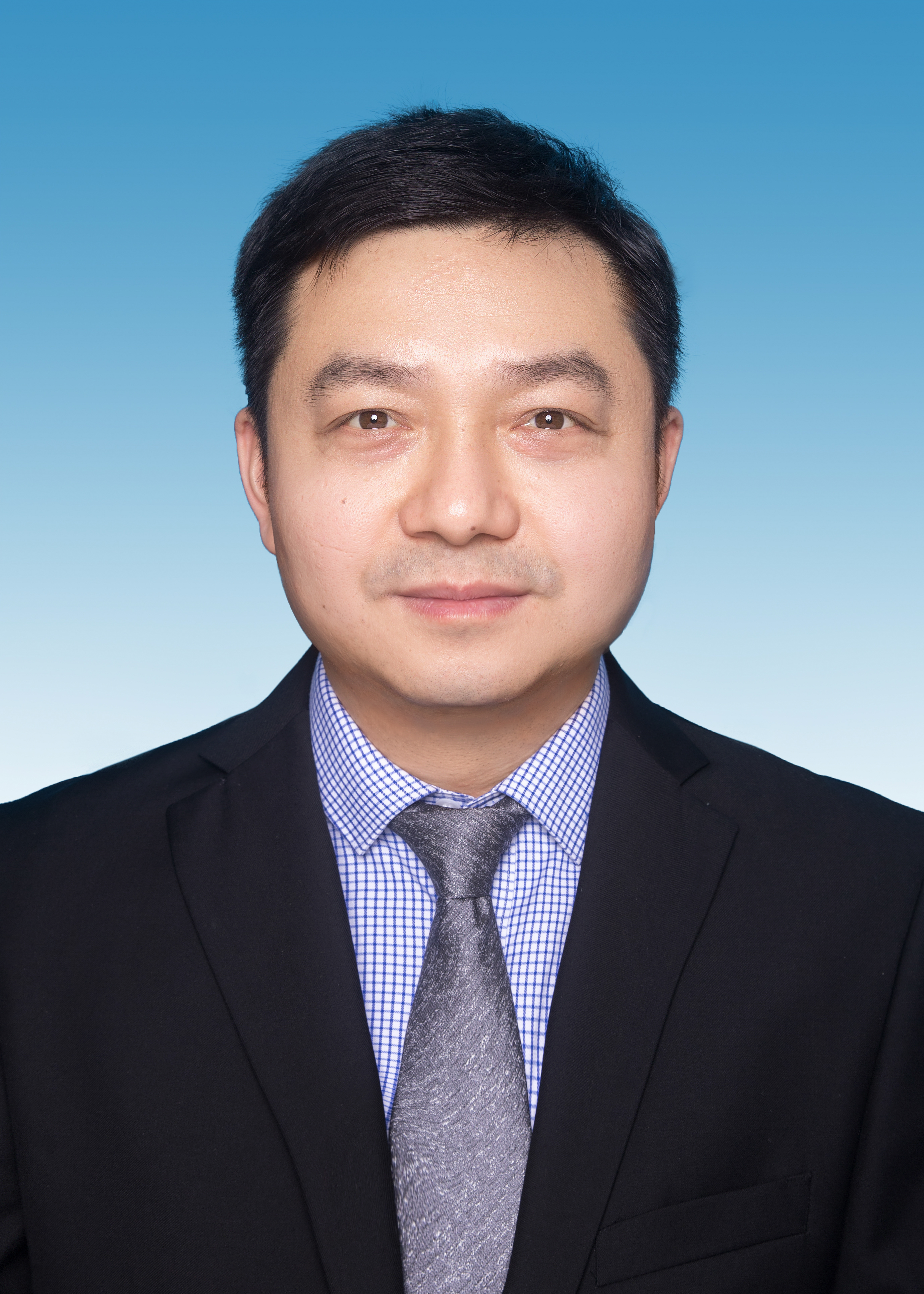 演员熊鹰,演员熊鹰，与自然共舞，寻找内心的宁静之旅