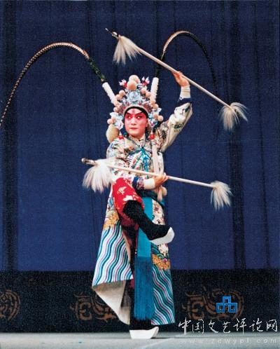 京剧演员叶少兰，传统艺术的璀璨之星闪耀舞台
