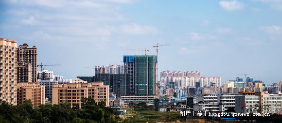 桂平最新城市建筑，科技重塑城市，未来生活体验区